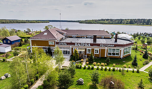 Резиденция на берегу Волги