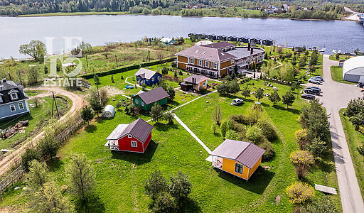 Резиденция на берегу Волги