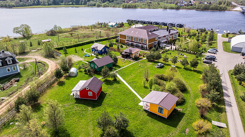 Резиденция на берегу Волги