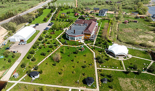 Резиденция на берегу Волги