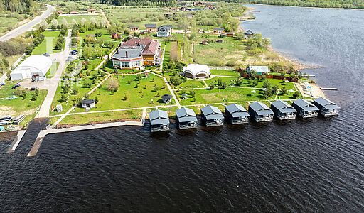 Резиденция на берегу Волги