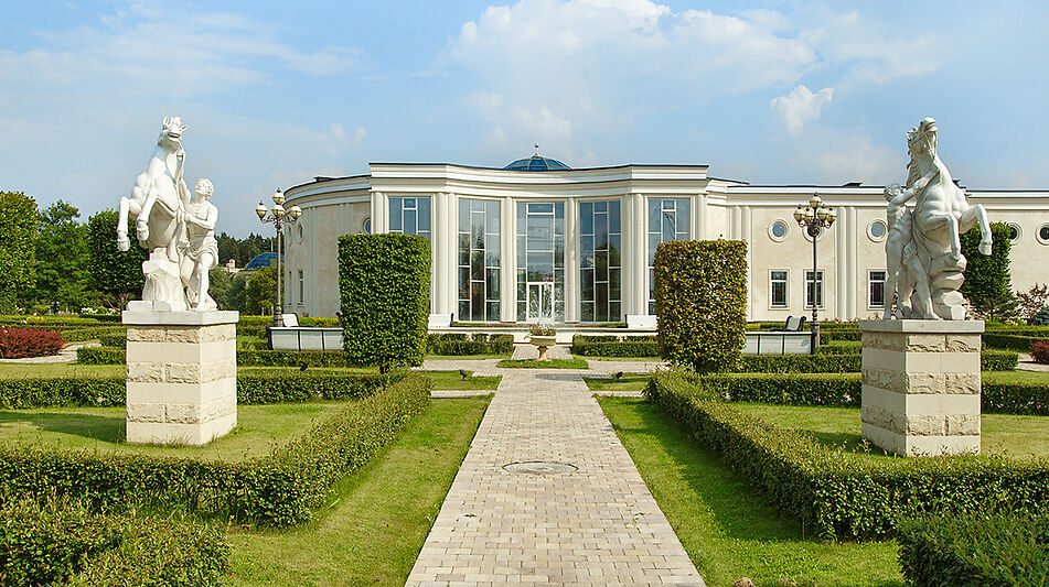 Дом под отделку в Ренессанс Парке