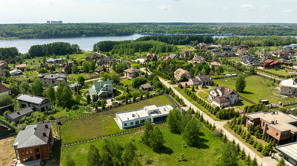 Дом у воды в КП Пчелка