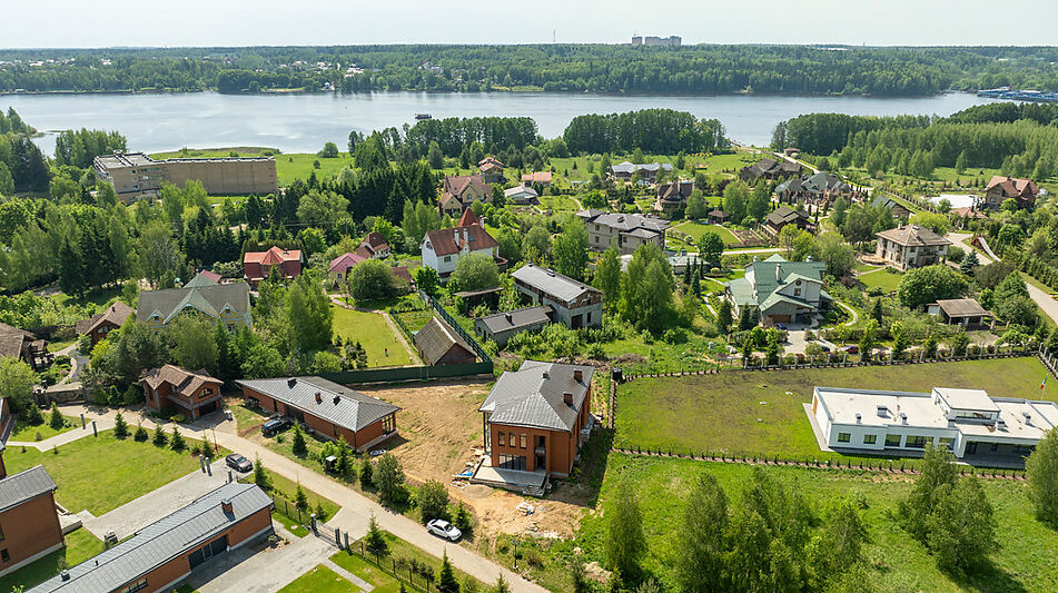 Дом у воды в КП Пчелка