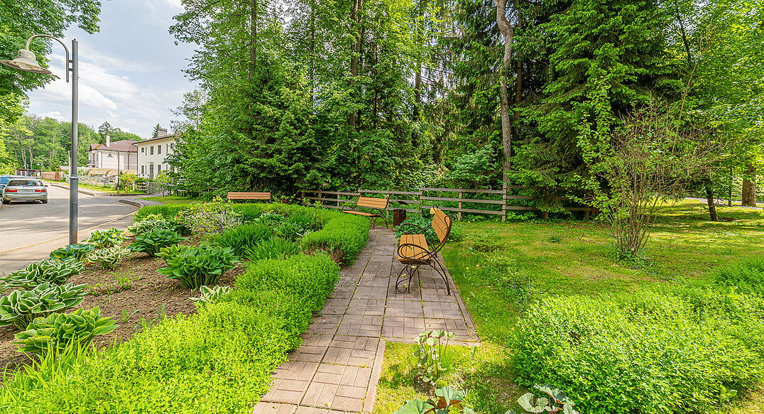 Новолеоново