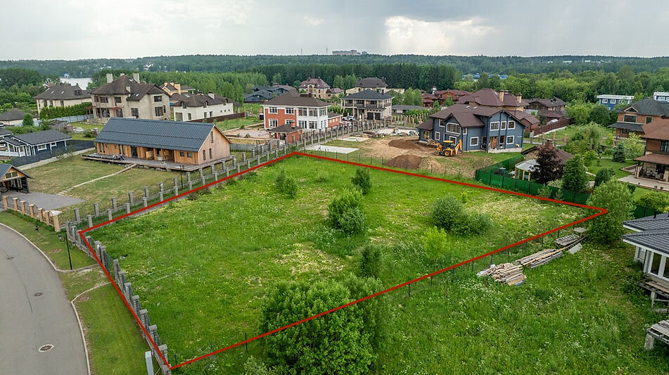 Участок в КП Аква Вилла