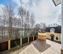 Дом с видом на озеро в Подрезково