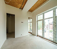 Дом на берегу в п. Вешки