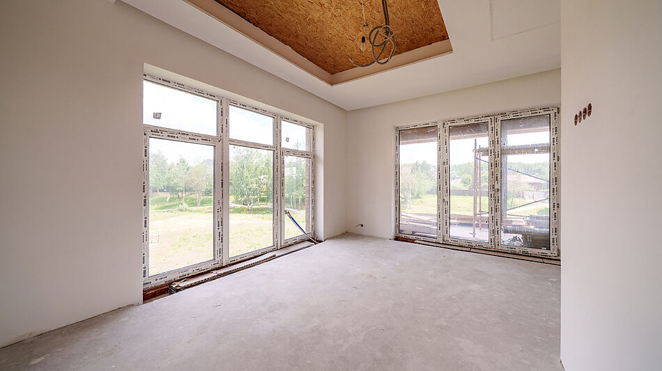 Дом на берегу в п. Вешки