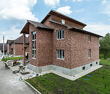 Дом на берегу в п. Вешки