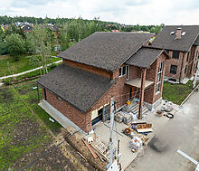 Дом на берегу в п. Вешки