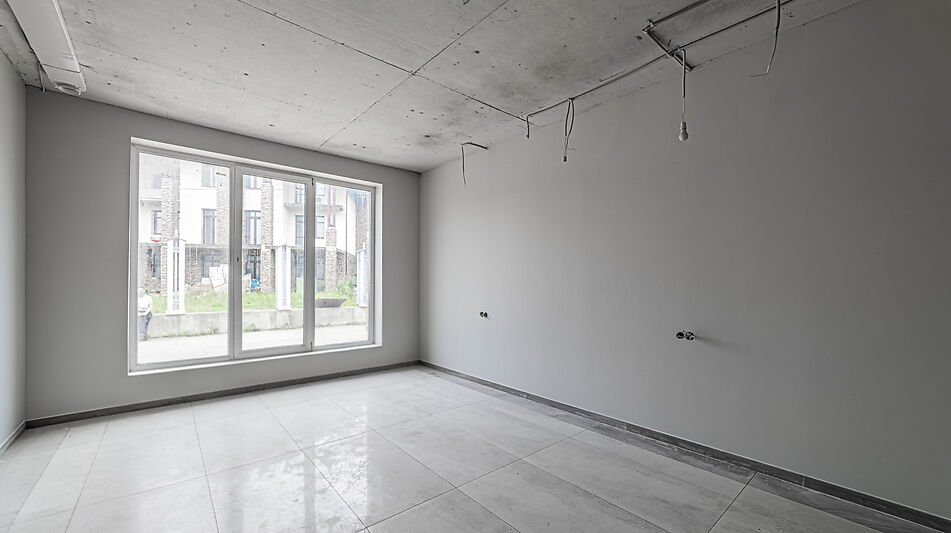 Дом на берегу в п. Вешки