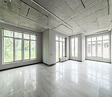 Дом на берегу в п. Вешки