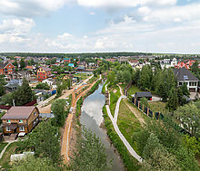 Дом на берегу в п. Вешки