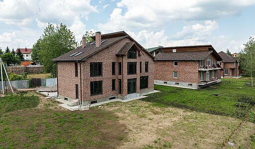 Дом на берегу в п. Вешки