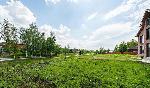 Дом на берегу в п. Вешки