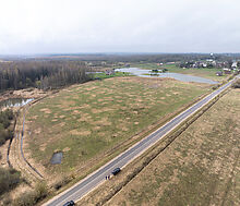 Земля на берегу озера в Можайске