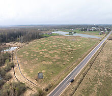 Земля на берегу озера в Можайске