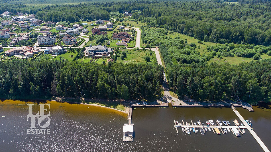 Участок у воды КП Лазурный берег