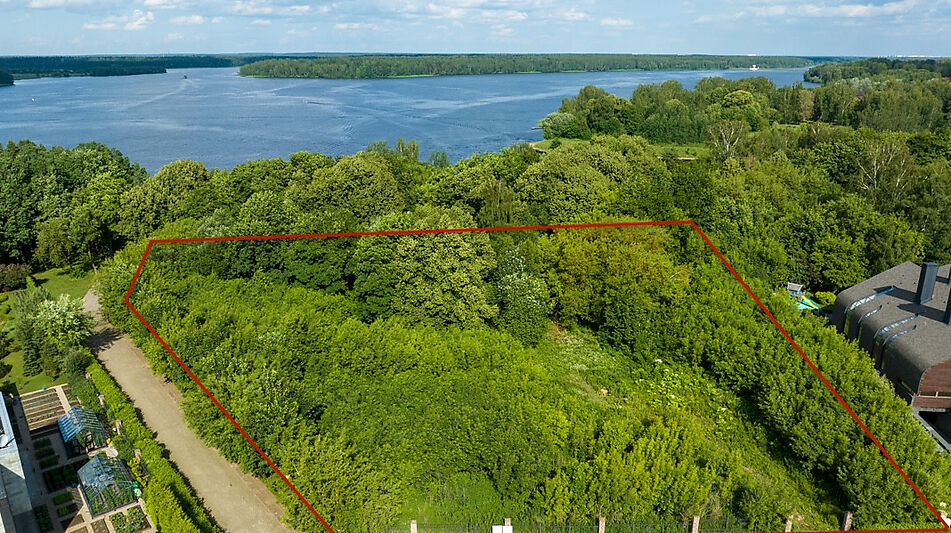 Участок у воды КП Лазурный берег