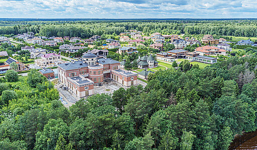 Дом у воды КП Лазурный берег