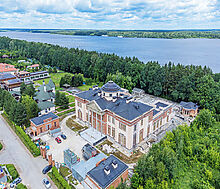 Дом у воды КП Лазурный берег