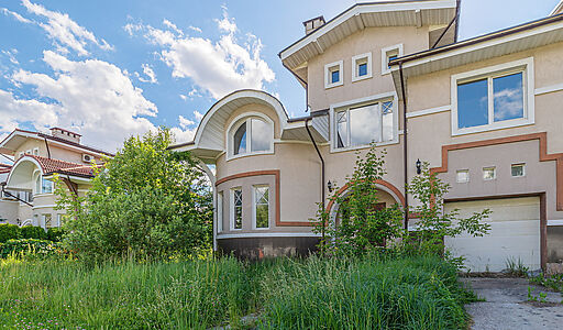 Торцевой таунхаус в КП Старвиль