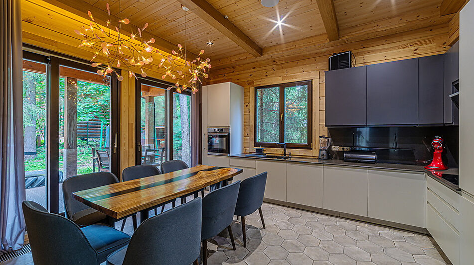 Дом в лесу КП Экран