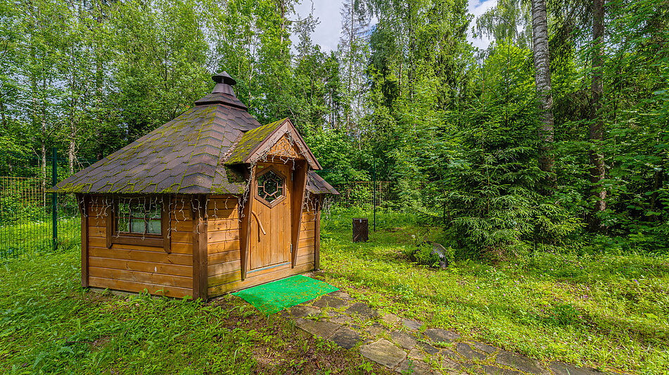 Дом в лесу КП Экран