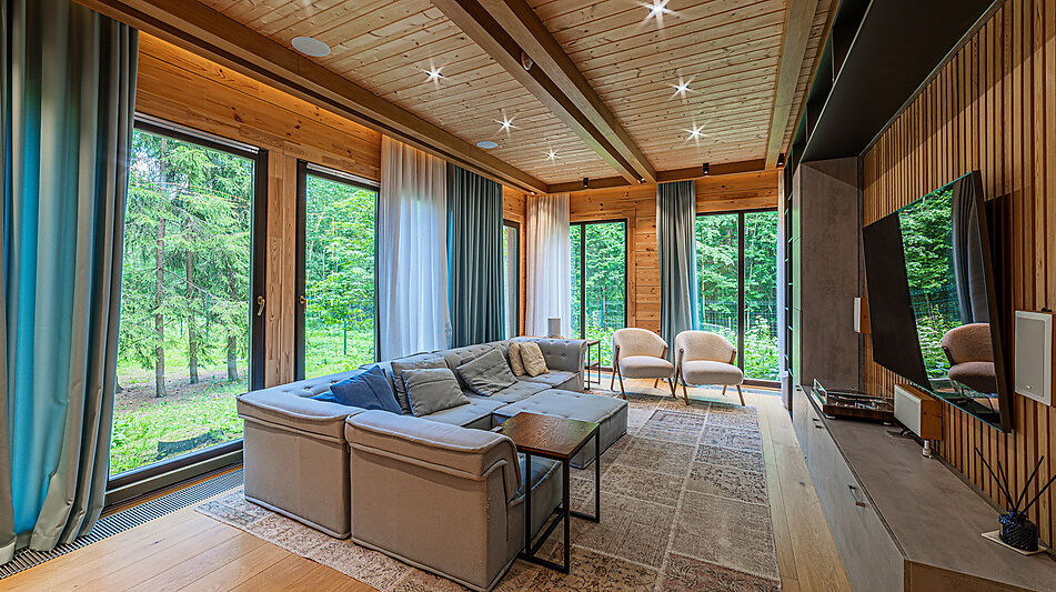 Дом в лесу КП Экран