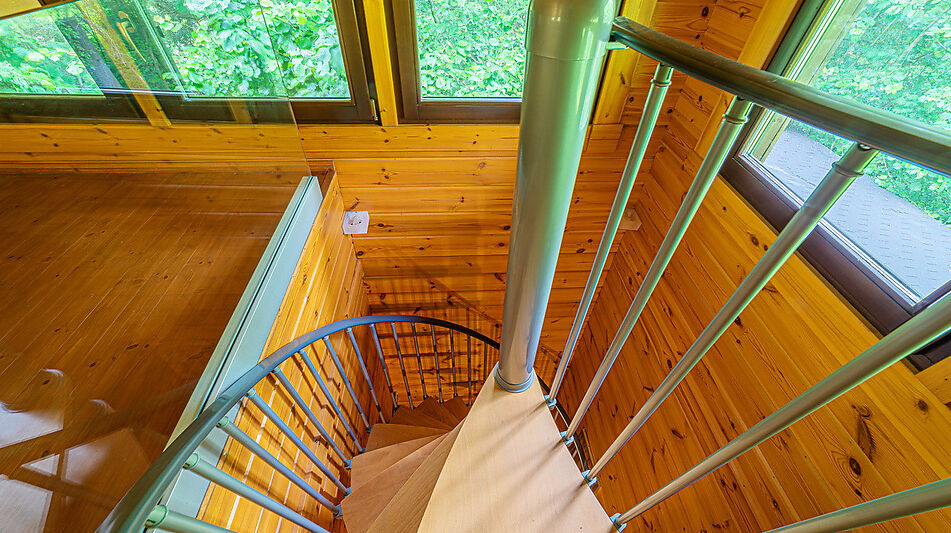 Дом в лесу КП Экран