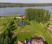 Вилла на берегу в поселке Пестово