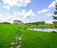 Вилла на берегу в поселке Пестово