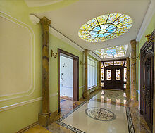 Вилла на берегу в поселке Пестово