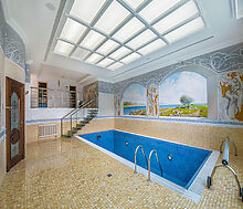 Вилла на берегу в поселке Пестово