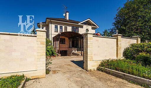 Уютный дом в поселке Вешки Сити