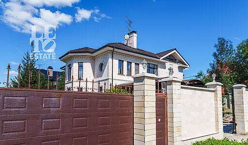 Уютный дом в поселке Вешки Сити