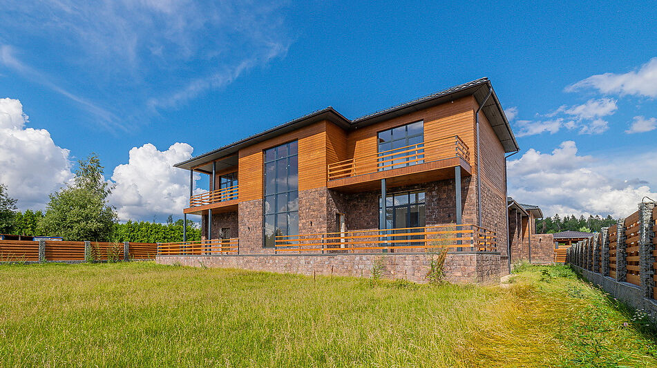 Дом со вторым светом в КП Аврора