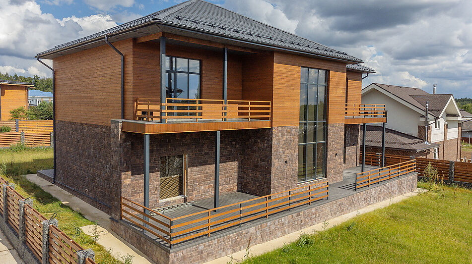 Дом со вторым светом в КП Аврора