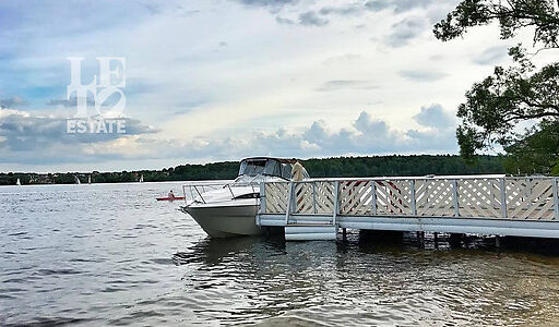 Дом с выходом к воде в Сорокино