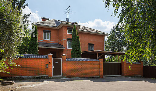 Дом с выходом к воде в Сорокино