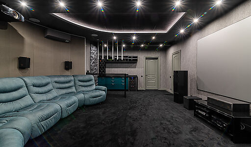 Дом с бассейном в КП Старвиль