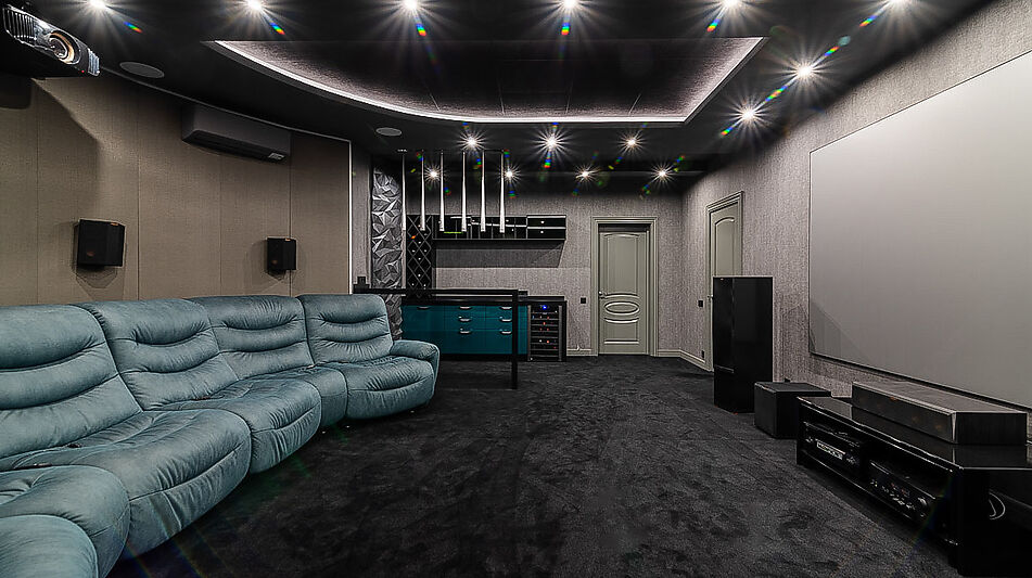 Дом с бассейном в КП Старвиль