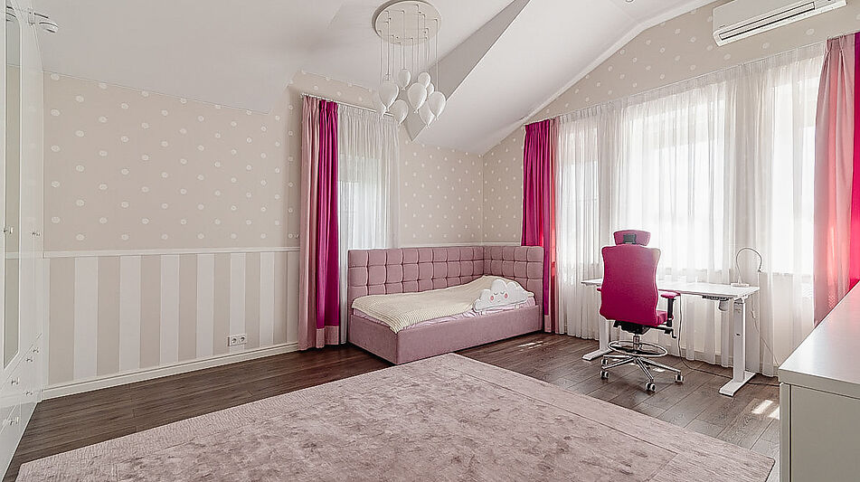 Дом с бассейном в КП Старвиль