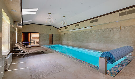 Дом с бассейном в КП Старвиль