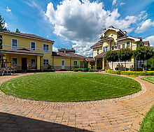 Дом с бассейном в КП Старвиль