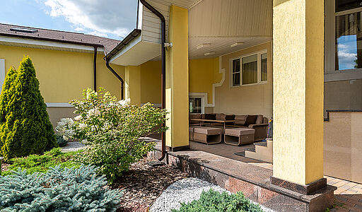 Дом с бассейном в КП Старвиль