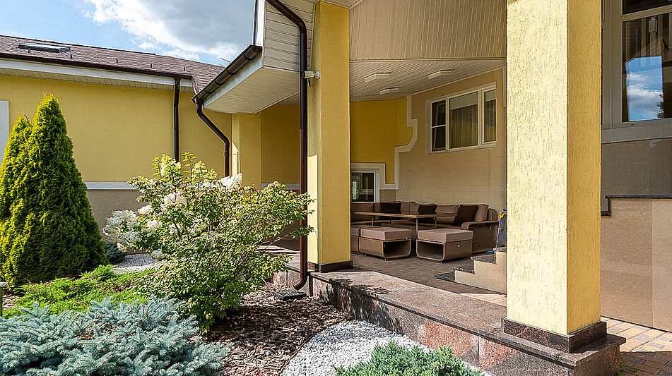 Дом с бассейном в КП Старвиль