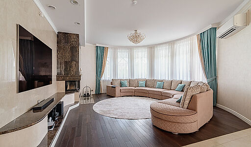 Дом с бассейном в КП Старвиль