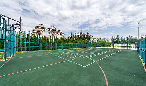 Дом с бассейном в КП Старвиль